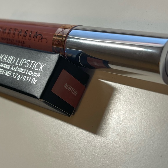 Anastasia Beverly Hills liquid lipstick - Picture 2 of 2